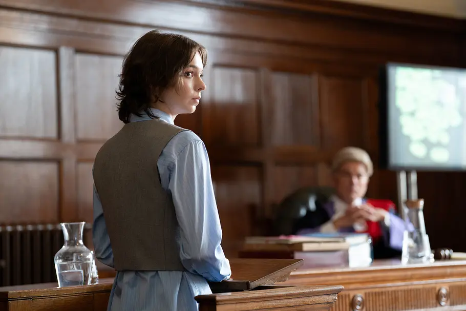 Szenenbild aus „A Good Girls Guide to Murder“ Staffel 2.