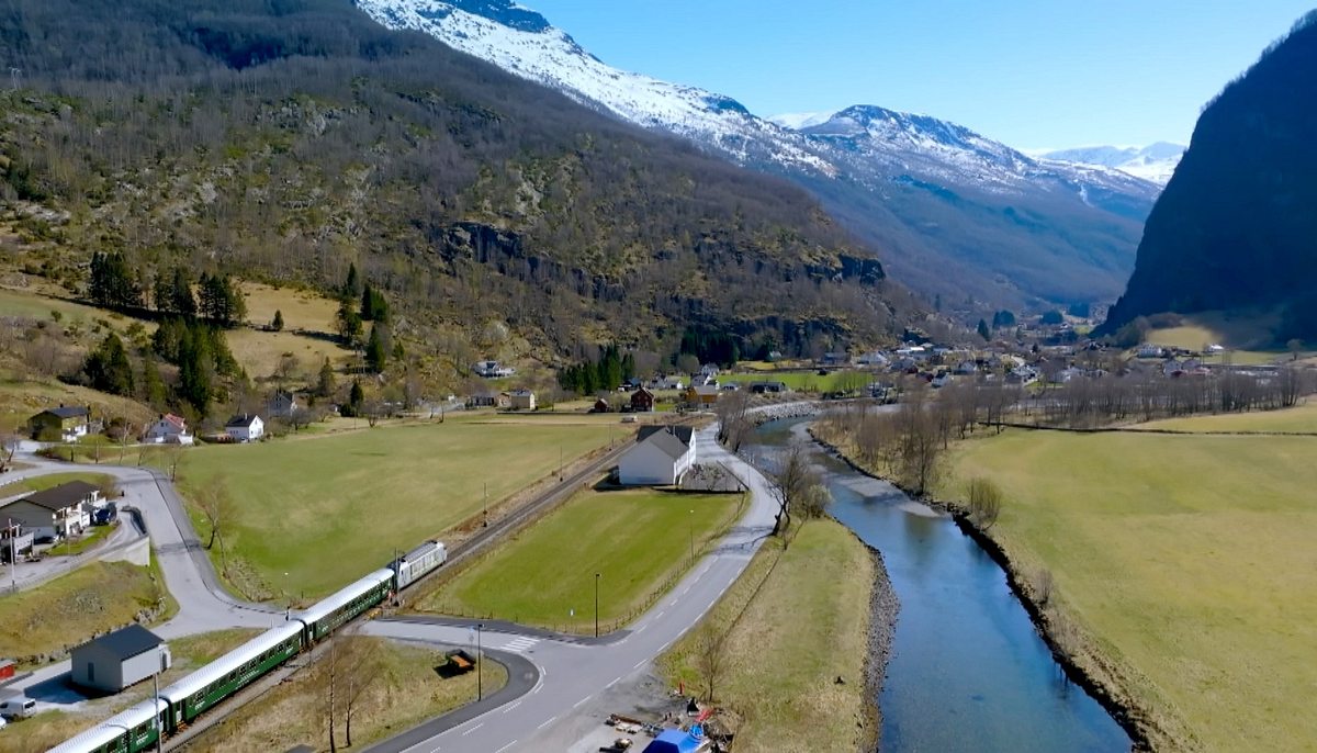 die schönsten bahnstrecken von oben