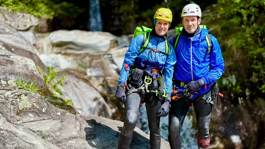 Keep on Canyoning - Die schönsten Schluchten der Schweiz keep on canyoning - die schönsten schluchten der schweiz