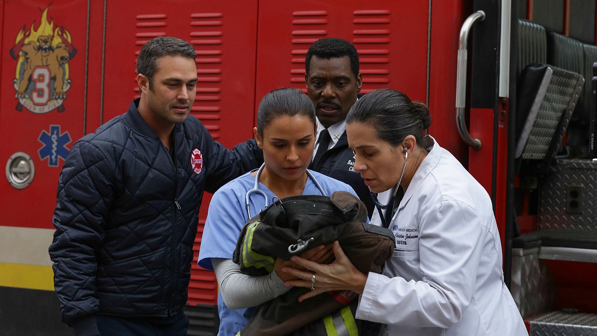 Chicago Fire am 22. August 2025 um 00:45 Uhr auf Universal TV HD - TVMovie