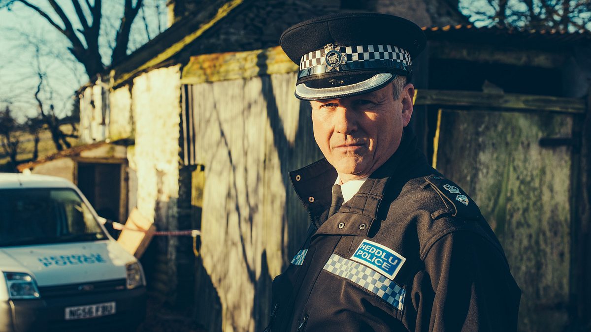 inspector mathias - mord in wales