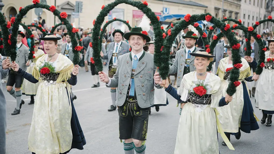 oktoberfest trachten - und schützenzug 2026