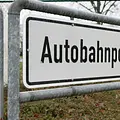 Schneller als die Polizei erlaubt Thumbnail