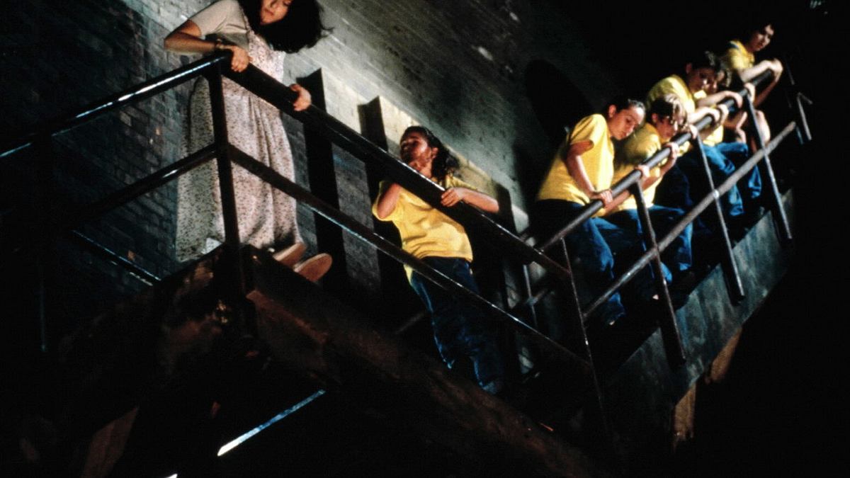 dead silence - flammen in der stille
