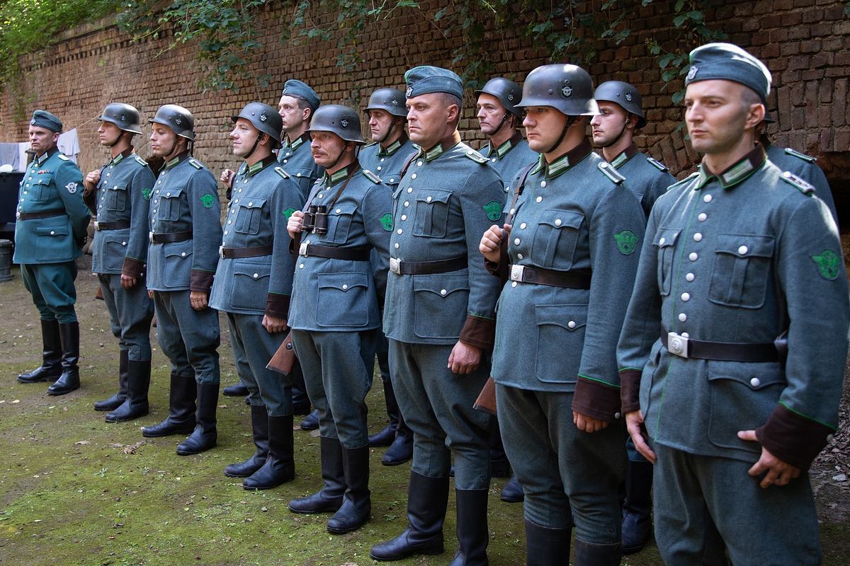 Ganz normale Männer - Der vergessene Holocaust ganz normale männer - der vergessene holocaust