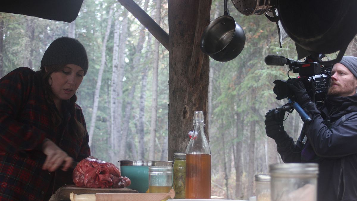 100 days wild - das survival-abenteuer