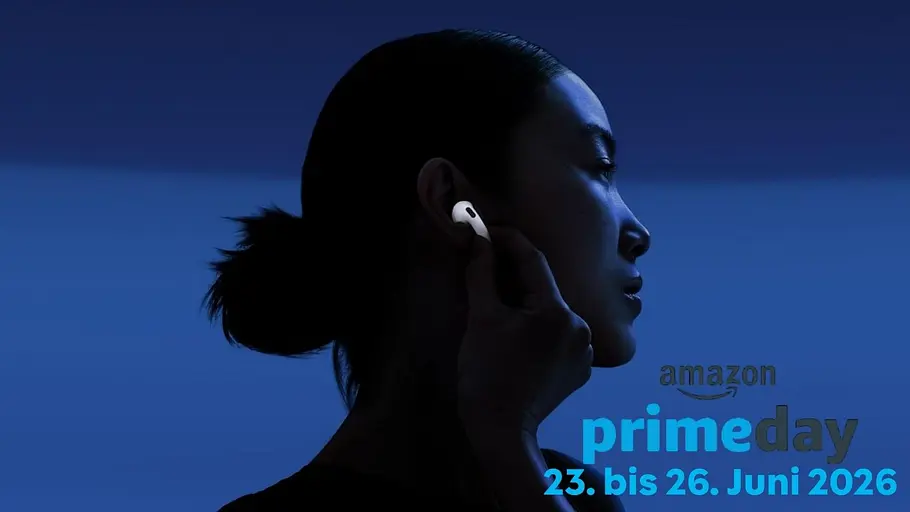 airpods Seitliche Profilaufnahme einer Person mit AirPods vor blauem Hintergrund; rechts steht „Amazon Prime Day 23. bis 26. Juni 2026“.