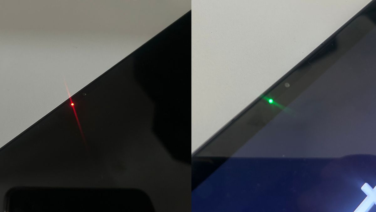 Akku aufladen Volla Tablet Die Kontrollleuchte am oberen Rand eines Tablets leuchtet rot und grün.