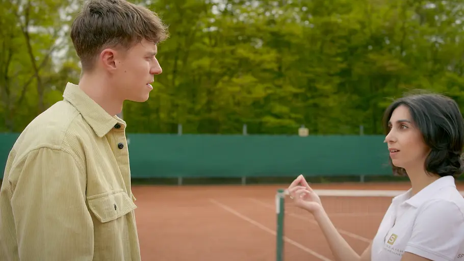 Gibt es ein Wiedersehen für Elias und Leyla? Leyla und Elias streiten auf dem Tennisplatz