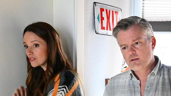 Auf Jenny (l.) und Ingo (r.) kommen dramatische Zeiten bei AWZ zu! - Foto: RTL / Julia Feldhagen