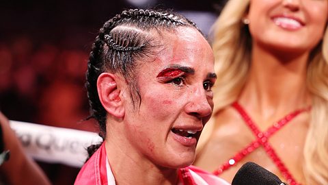 Amanda Serrano gibt Netflix nach ihrem Kampf mit klaffender Wunde ein Interview - Foto: Netflix