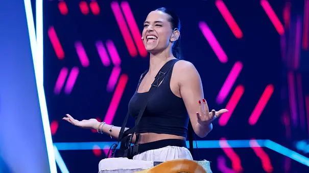 Amira Aly bei „The Masked Singer“. - Foto: IMAGO / Panama Pictures
