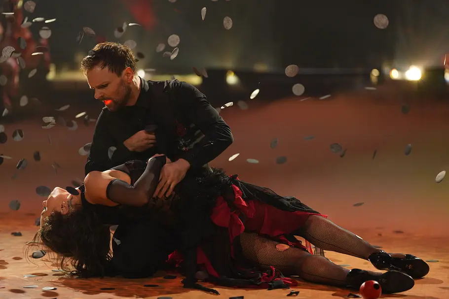 Anastasia Maruster und Vadim Garbuzov bei ihrem legendären Horror-Tango, den sie bei der Profi-Challenge 2026 uraufführten. 