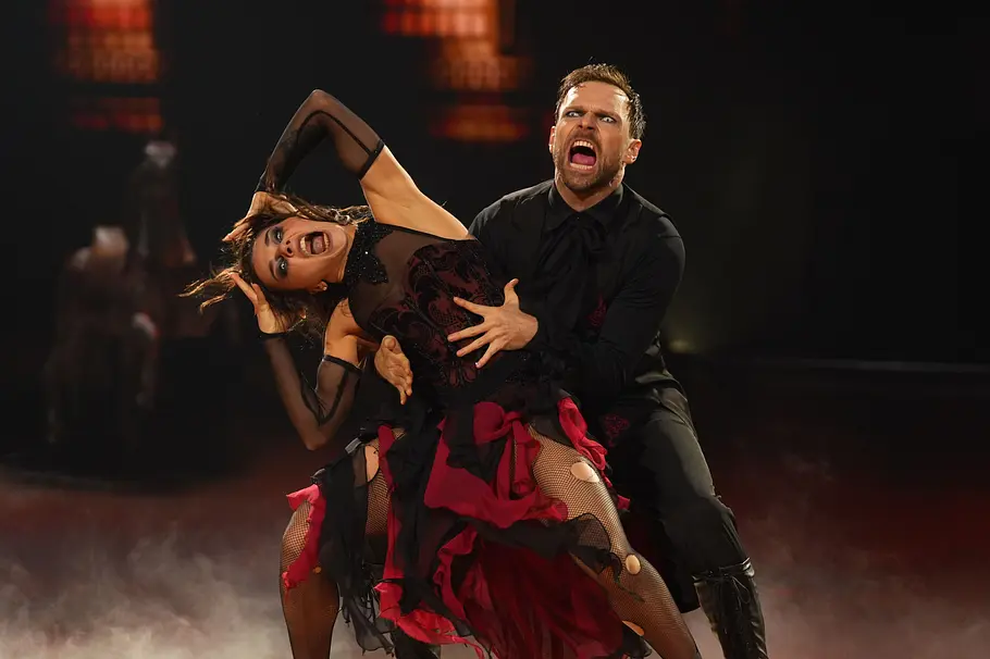 Anastasia Maruster und Vadim Garbuzov bei ihrem legendären Horror-Tango, den sie bei der Profi-Challenge 2026 uraufführten. 