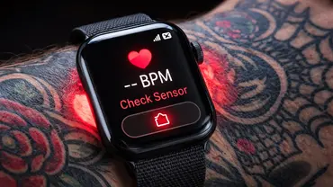 Eine Apple Watch hat Probleme mit den Sensoren wegen zu starker tattowierung.  - Foto: TV Movie / ChatGPT