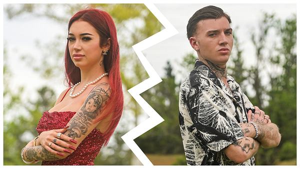 Ariel und Giuliano posieren mit verschränkten Armen und stehen Rücken an Rücken, die Mitte des Bildes teilt ein Blitz - Foto: RTL