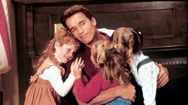 Der Kindergarten-Cop fliegt wegen Rassismus-Vorwürfen aus Kinos