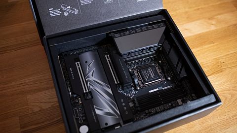 ASUS ROG Crosshair Hero X870E - Foto: Xenia Bluhm Photography