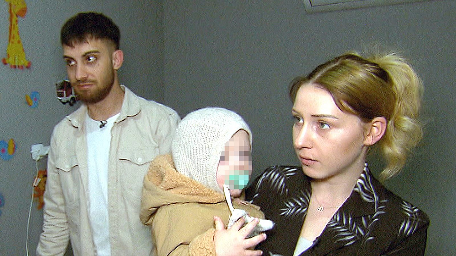 Die Wollnys | Loredana bricht nach Aurelios OP zusammen: „Es tut mir leid“