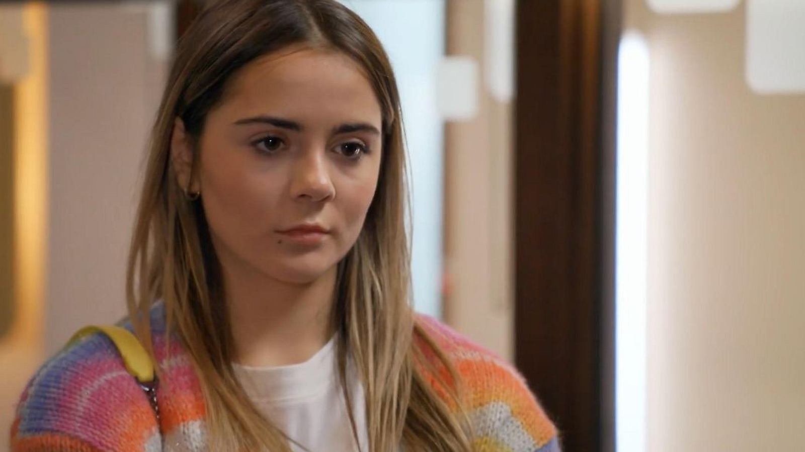 Alles was zählt“: Valea in Lebensgefahr! Bringt Johannes Intrige ihren  Serientod?