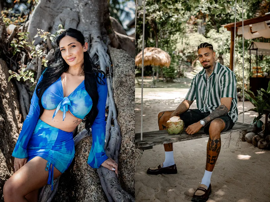 Germain und Michelle Links lehnt Michelle in Blau an einem Baum, rechts sitzt Germain im gemusterten Hemd mit einer Kokosnuss auf einer Schaukel.