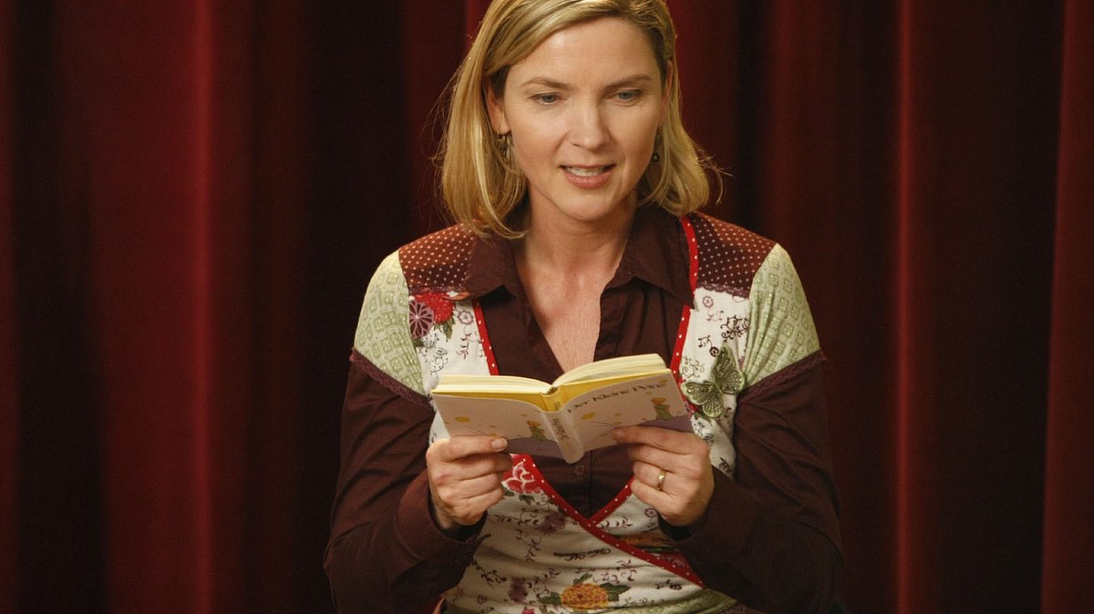 danni lowinski