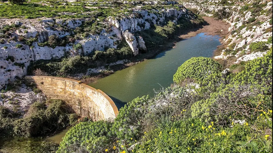 Malta - Wüste oder Wasserlabor der Zukunft? malta - wüste oder wasserlabor der zukunft?