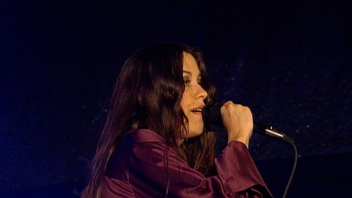 br retro: back on stage