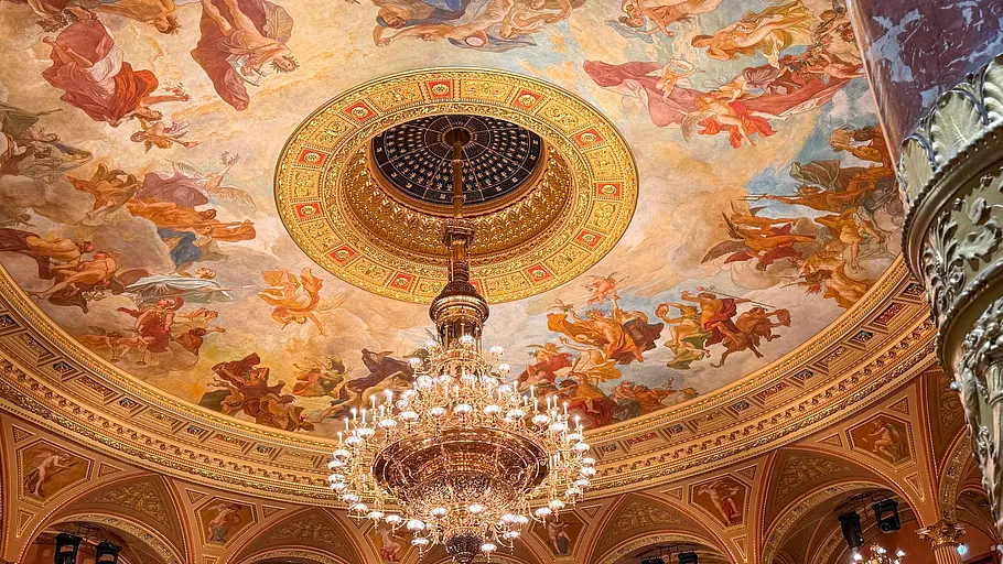 Legendäre Prachtstraßen - Zwischen Opulenz, Modernität und Zukunft legendäre prachtstraßen - zwischen opulenz, modernität und zukunft