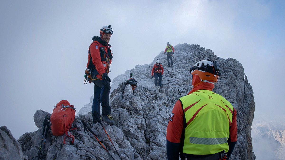 in höchster not - bergretter im einsatz