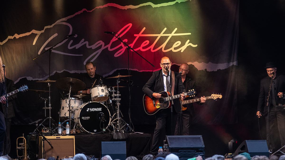 hannes ringlstetter mit freunden - live auf der bühne!