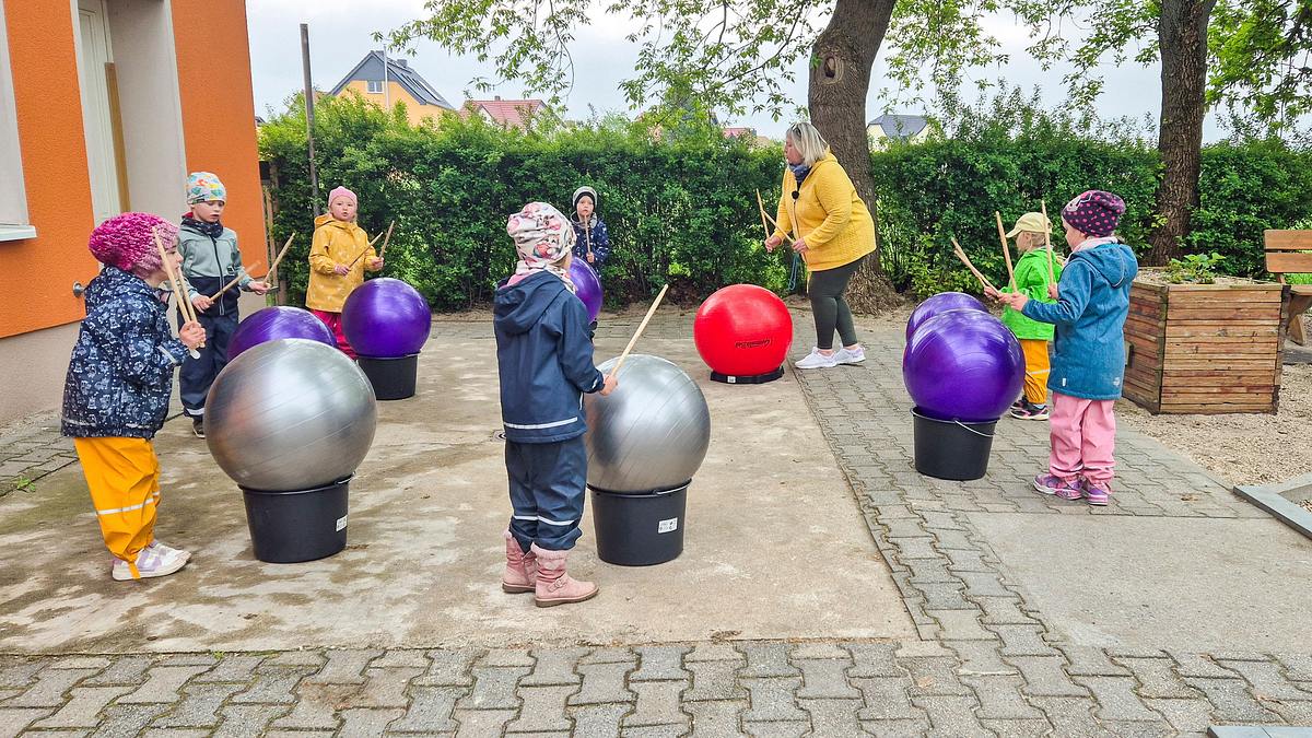 unser dorf hat wochenende