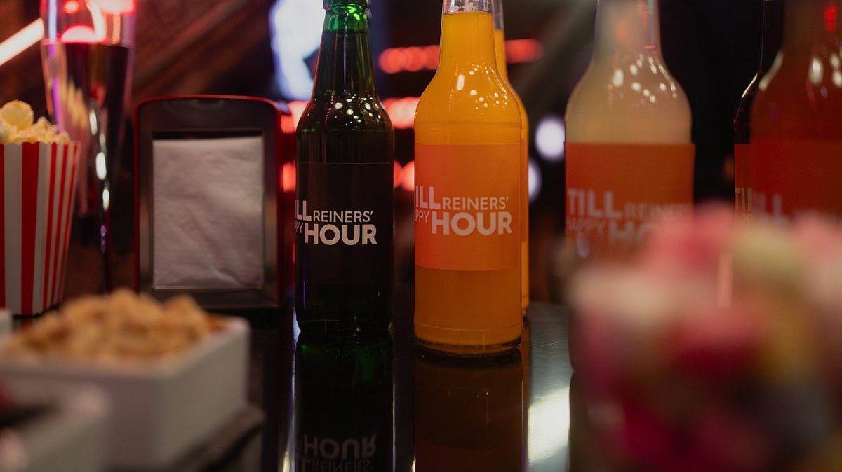 till reiners happy hour