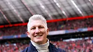 Bastian Schweinsteiger bei der Meisterfeier des FC Bayern München. - Foto: IMAGO / Laci Perenyi Bastian Schweinsteiger bei der Meisterfeier des FC Bayern München. - Foto: IMAGO / Laci Perenyi