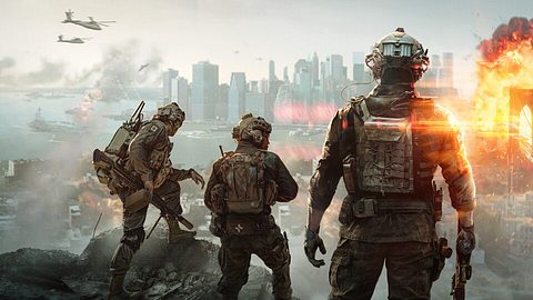 Drei Soldaten stehen vor Explosionen rundum New York City. Am linken oberen Bildrand fliegen zwei Helikopter in die Stadt hinein. - Foto: EA