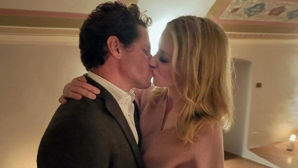„Bauer sucht Frau International“: Umzug von Vanessa geplatzt? „Bauer sucht Frau International“-Kandidaten Vanessa und Martin küssen sich