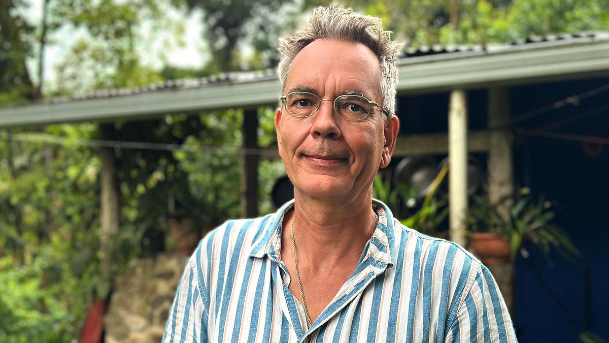 Bauer sucht Frau International-Kandidat Mathias lächelt in die Kamera