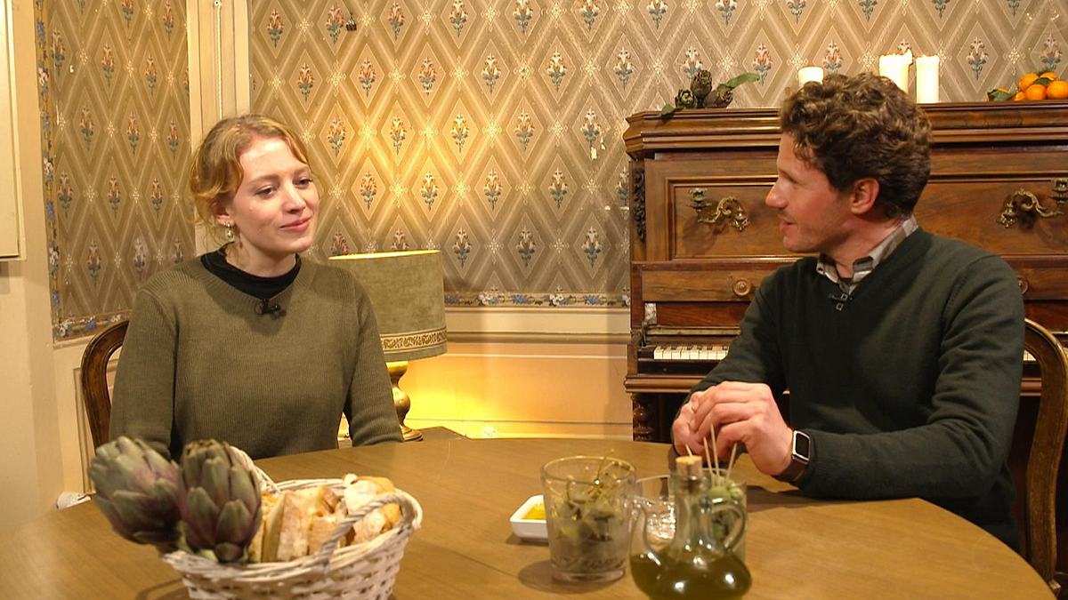 Bauer sucht Frau International: Martin und Sarah Bauer sucht Frau International-Kandidat Martin im Gespräch mit Sara