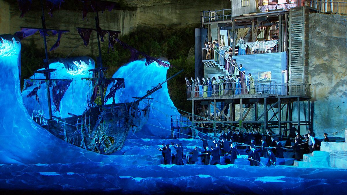 geisterschiff und discofieber - im burgenländischen festspielsommer