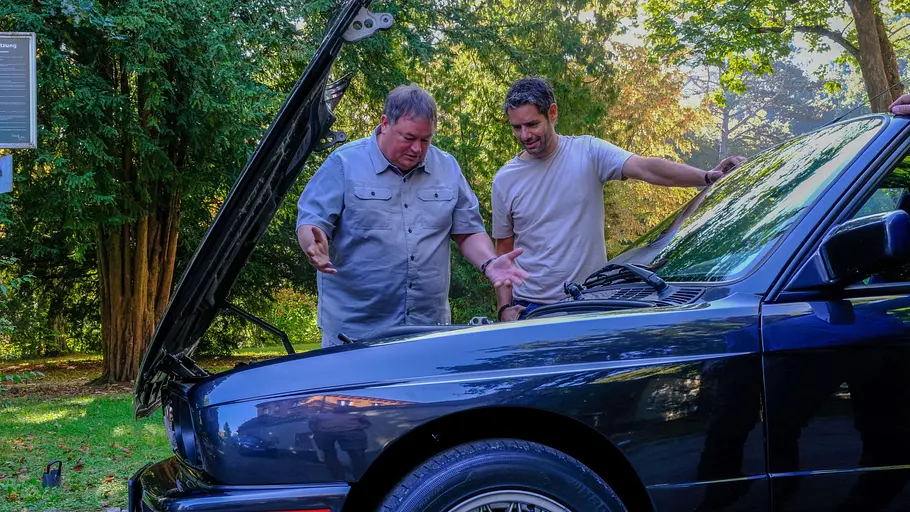 Die Gebrauchtwagen-Profis: Weltweit unterwegs die gebrauchtwagen-profis: weltweit unterwegs