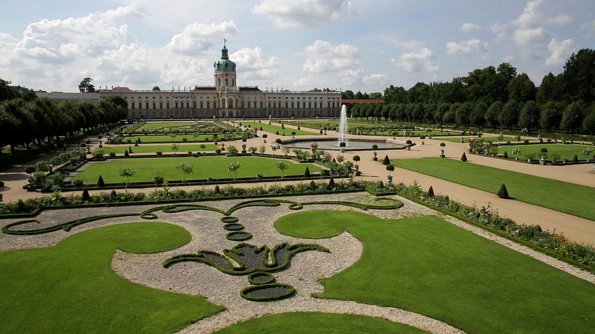 nachbarschaftsgeschichten: paris / berlin