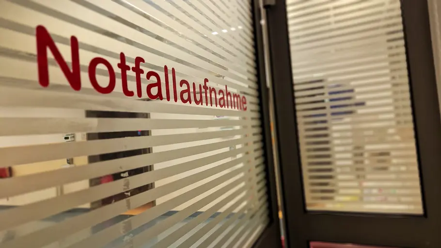 Notaufnahme: Samstagnacht notaufnahme: samstagnacht