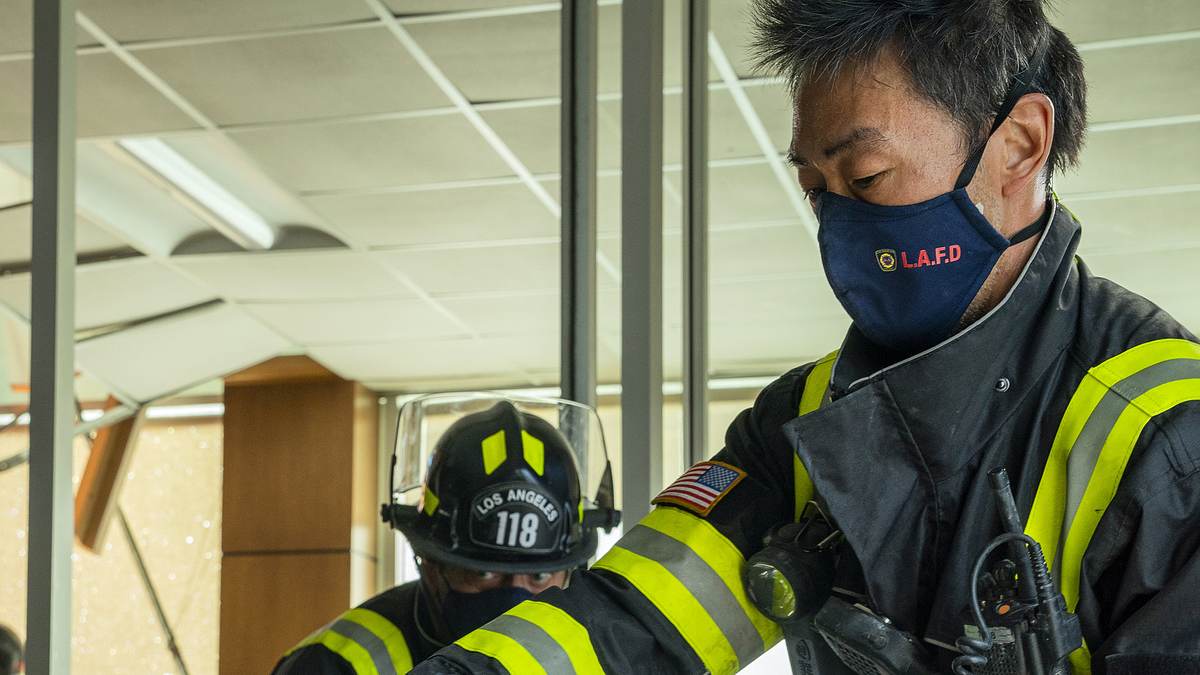 9-1-1 notruf l.a.