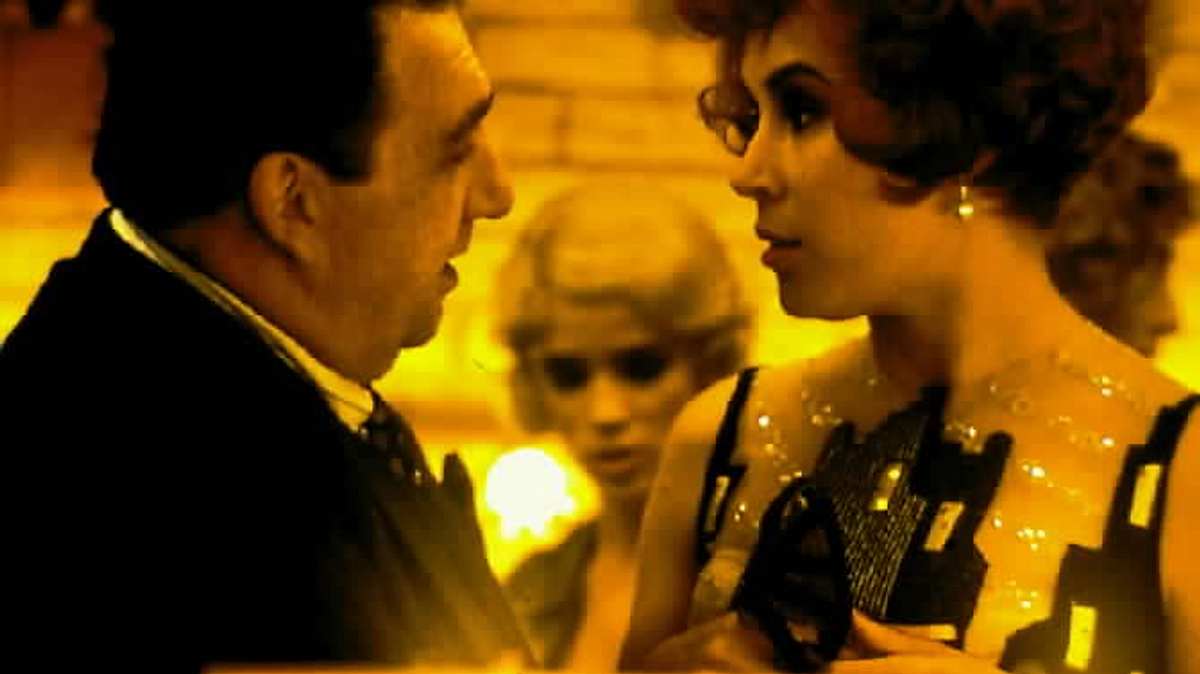 bullets over broadway