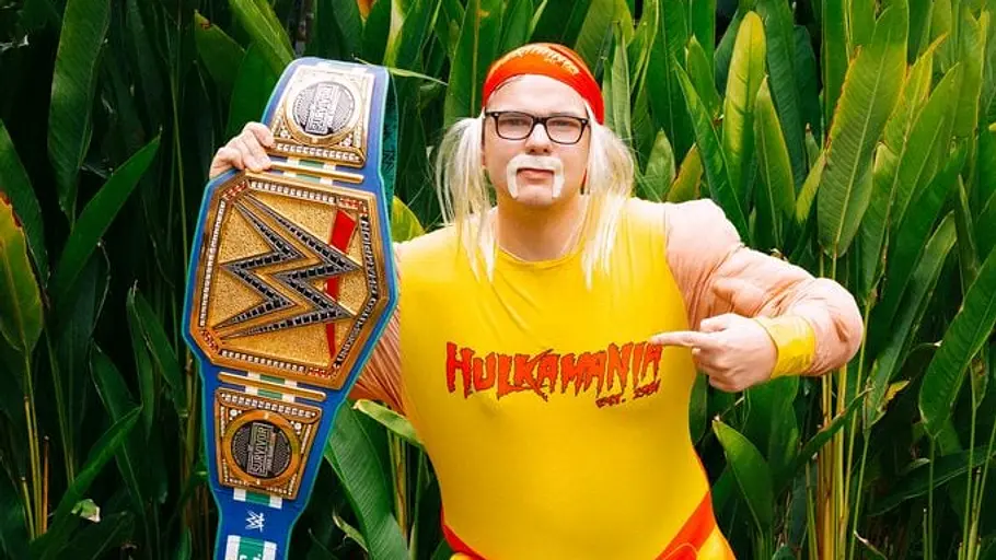 „Beauty & The Nerd“ 2026 Patrick im Hulk Hogan Cosplay.
