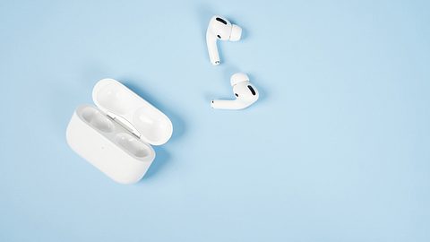 beste in ear kopfhörer - Foto: iStock/Phira Phonruewiangphing