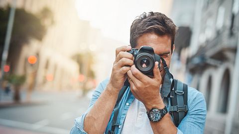 beste kamera für anfänger - Foto: iStock/PeopleImages