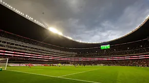 Bild von einem Stadion - Foto: IMAGO / Eyepix Group