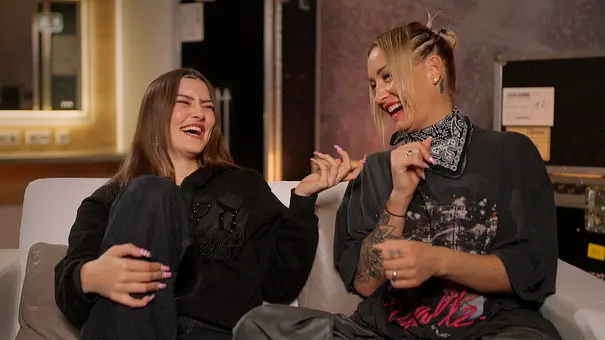 Sarah Conner und ihre Tochter Summer Terenzi in „Born Famous – Fluch oder Segen?“. - Foto: Seven One Entertainment Sarah Conner und ihre Tochter Summer Terenzi in „Born Famous – Fluch oder Segen?“. - Foto: Seven One Entertainment