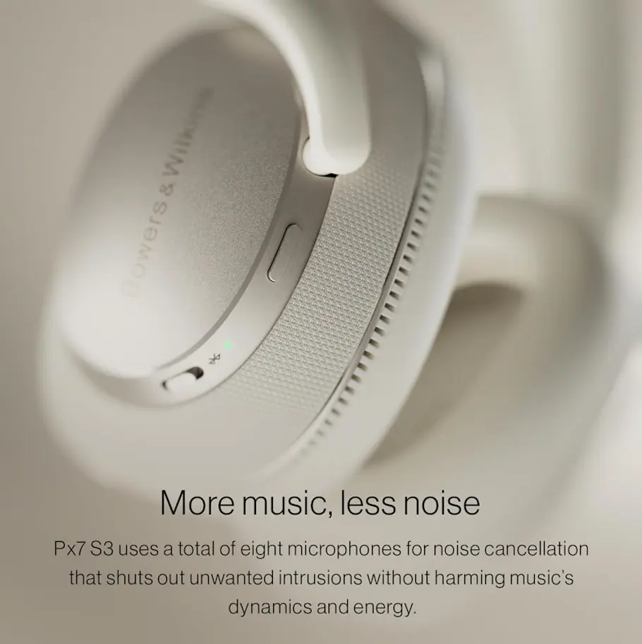 Nahansicht Bowers & Wilkins Px7 S3 mit acht Mikrofonen für Noise Canceling